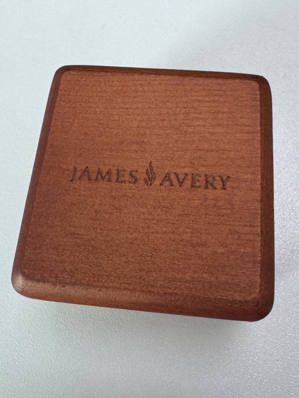 James Avery Gift Box